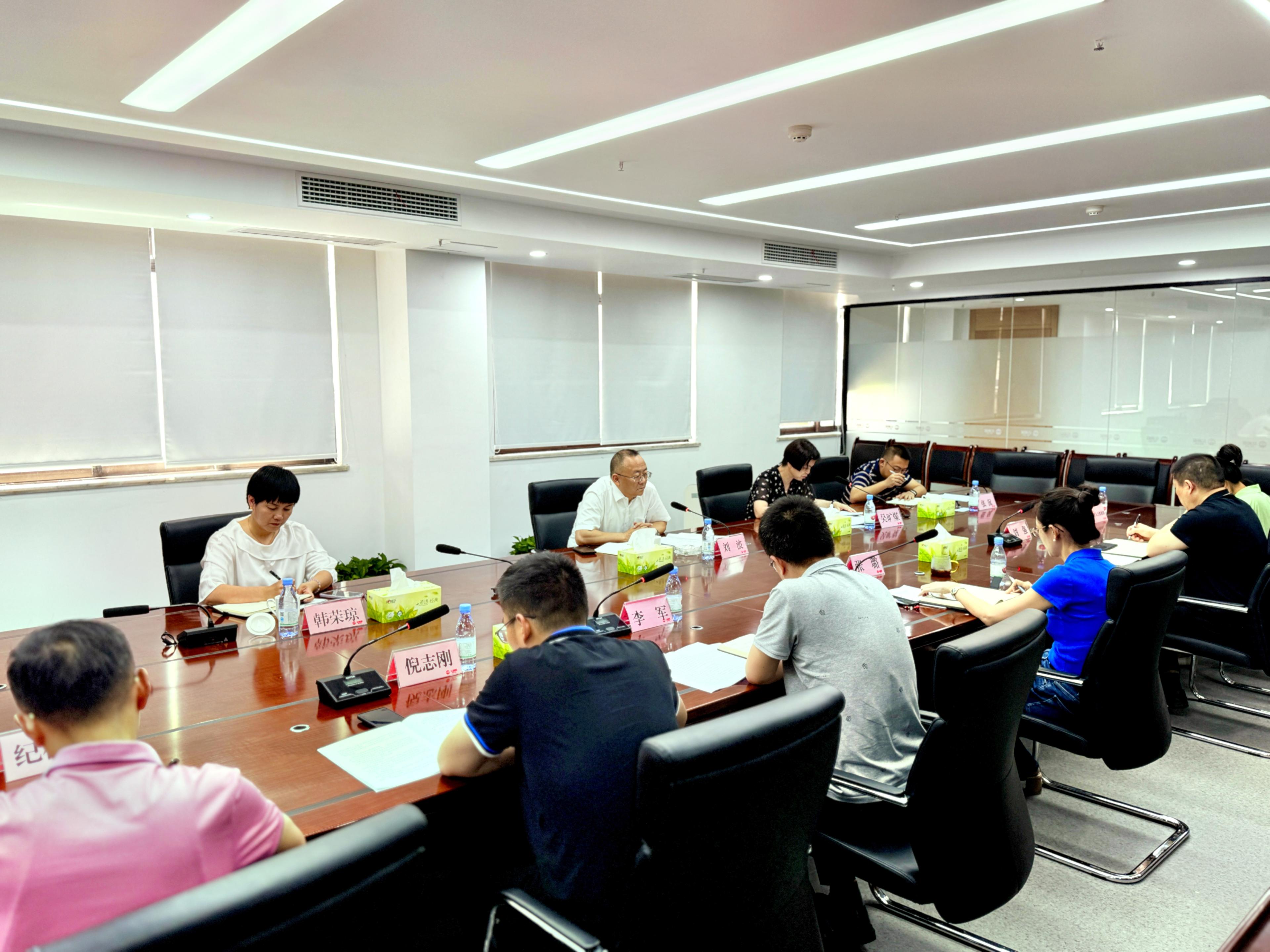 市農(nóng)投集團(tuán)黨委書記、董事長(zhǎng)劉波調(diào)研督導(dǎo)凱欣糧油、中墾牧乳業(yè)全面從嚴(yán)治黨工作